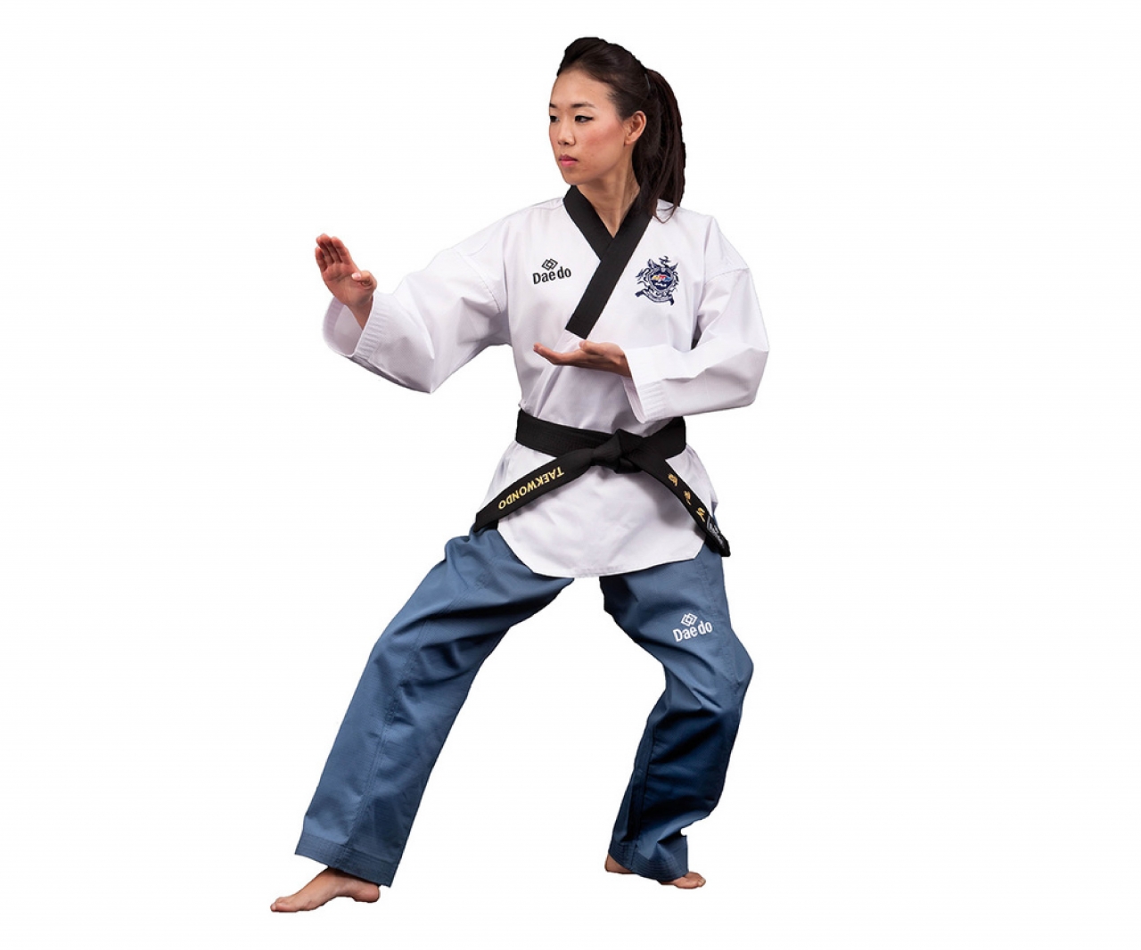Добок для тхэквондо DAEDO Poomsae Dan Women купить оптом добок для ...